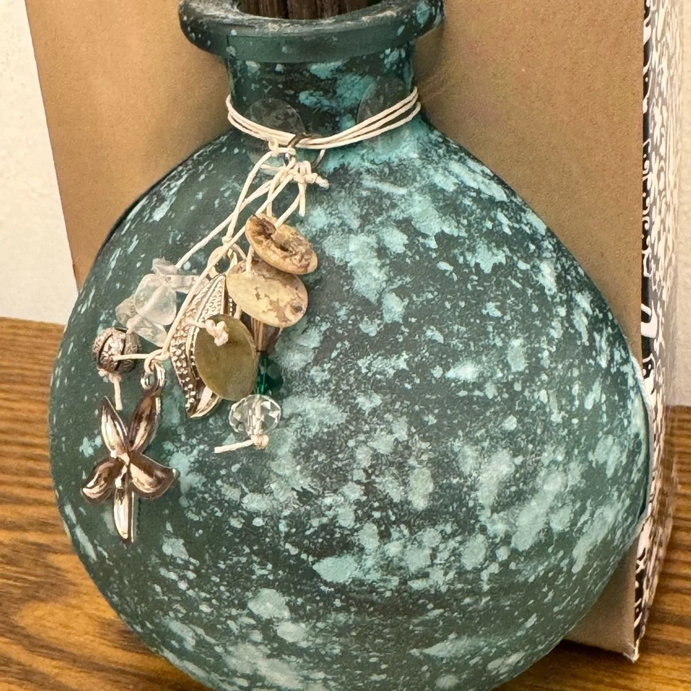 NIB San Miguel Ocean Mist Reed Diffuser Set - Teal Globe Bottle